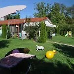 Semesterbostad Fofi's Garden Plaka Litochorou