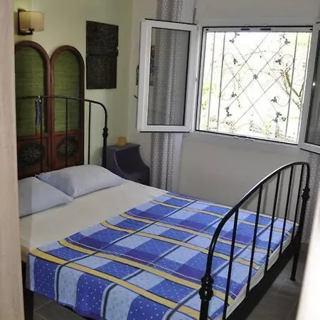 Fofi's Garden * Plaka Litochorou