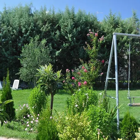 Fofi's Garden Hébergement de vacances *